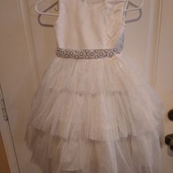 Beautiful Little Girls Party Dress
