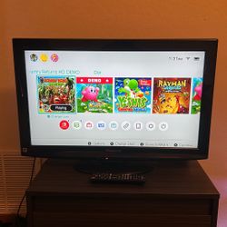Panasonic 32” Hd Tv