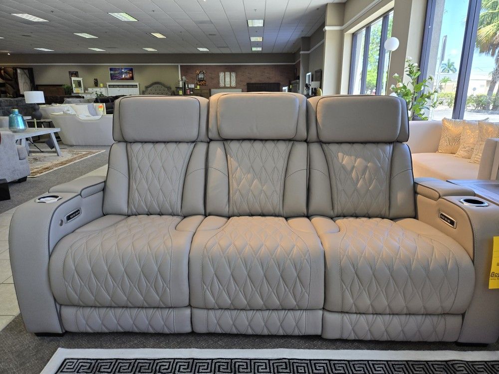 Power Reclining Sofa w/ Heat & Massage
