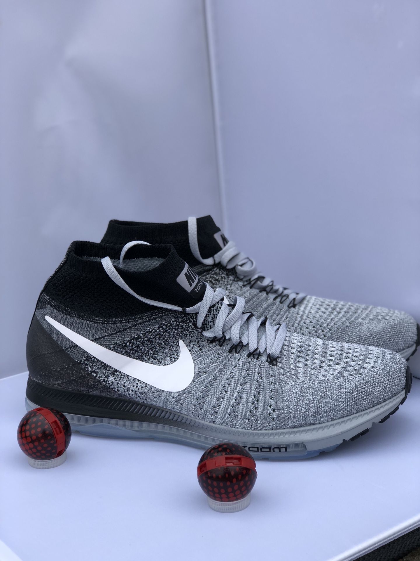 Nike Zoom All Out Flyknit Men’s Size 10.5 Running Wolf Grey White Black 844134-003