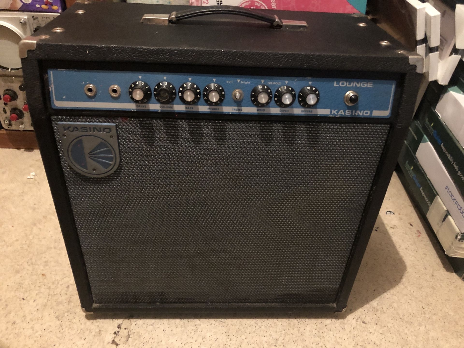 KASINO KUSTOM LOUNGE BASS/GUITAR AMP