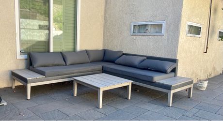 Outdoor Sectional Sofa Set with Coffee Table