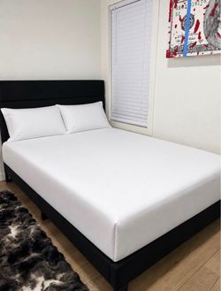 Full Size Bed w/ Mattress