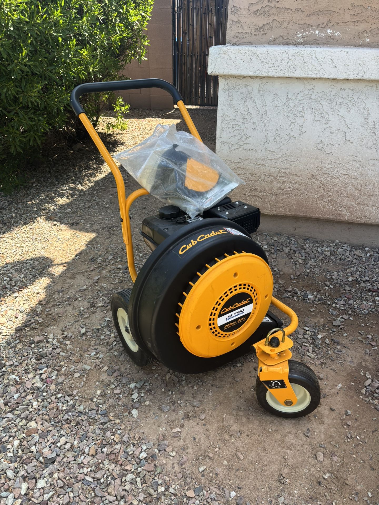 Leaf Blower Cub Cadet New