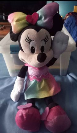 Disney Minnie Mouse Sparkle And Sing Doll