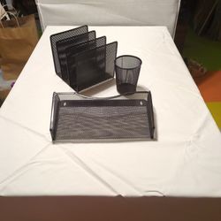 Office Desk Set Black Wire Mess