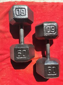 SET OF 60LB.  HEXHEAD DUMBBELLS TOTAL 120LBs  
11525 S HALSTED DUNKIN DONUTS/7111.S WESTERN WALGREENS  
110$  CASH ONLY AS IS