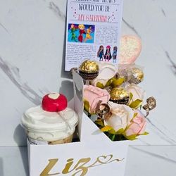 Personalized cup holder