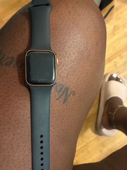 Apple Watch SE series 2