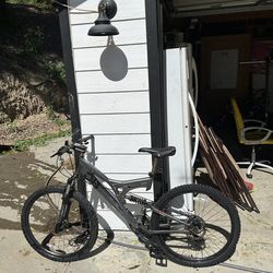 Diamond back mountain bike