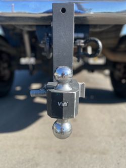 Adjustable Drop Hitch - 8” Drop Hitch 2.5 Inch Receiver