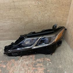 2018-2021 Toyota Camry Driver Side Headlight