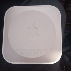 Apple Extreme Router