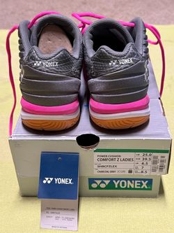 Badminton shoes yonex