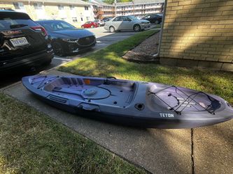12’ purple kayak