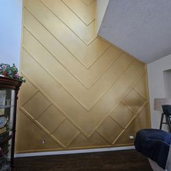 Decrotive Wall
