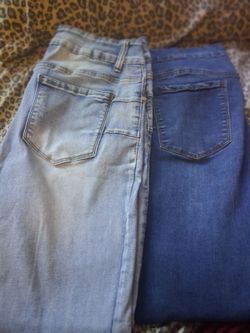Public republic & telepatía jeans