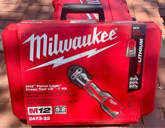 Milwaukee M12 12-Volt Lithium-Ion Force Logic Cordless Press Tool Kit (3 Jaws Included) with Two 1.5 Ah Battery and Hard Case