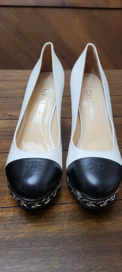 Authentic Chanel Classic Leather Chain-link White& Black Cap Toe Pump Size  38 for Sale in Chino Hills, CA - OfferUp