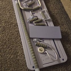 Foldable Pilates reformer board