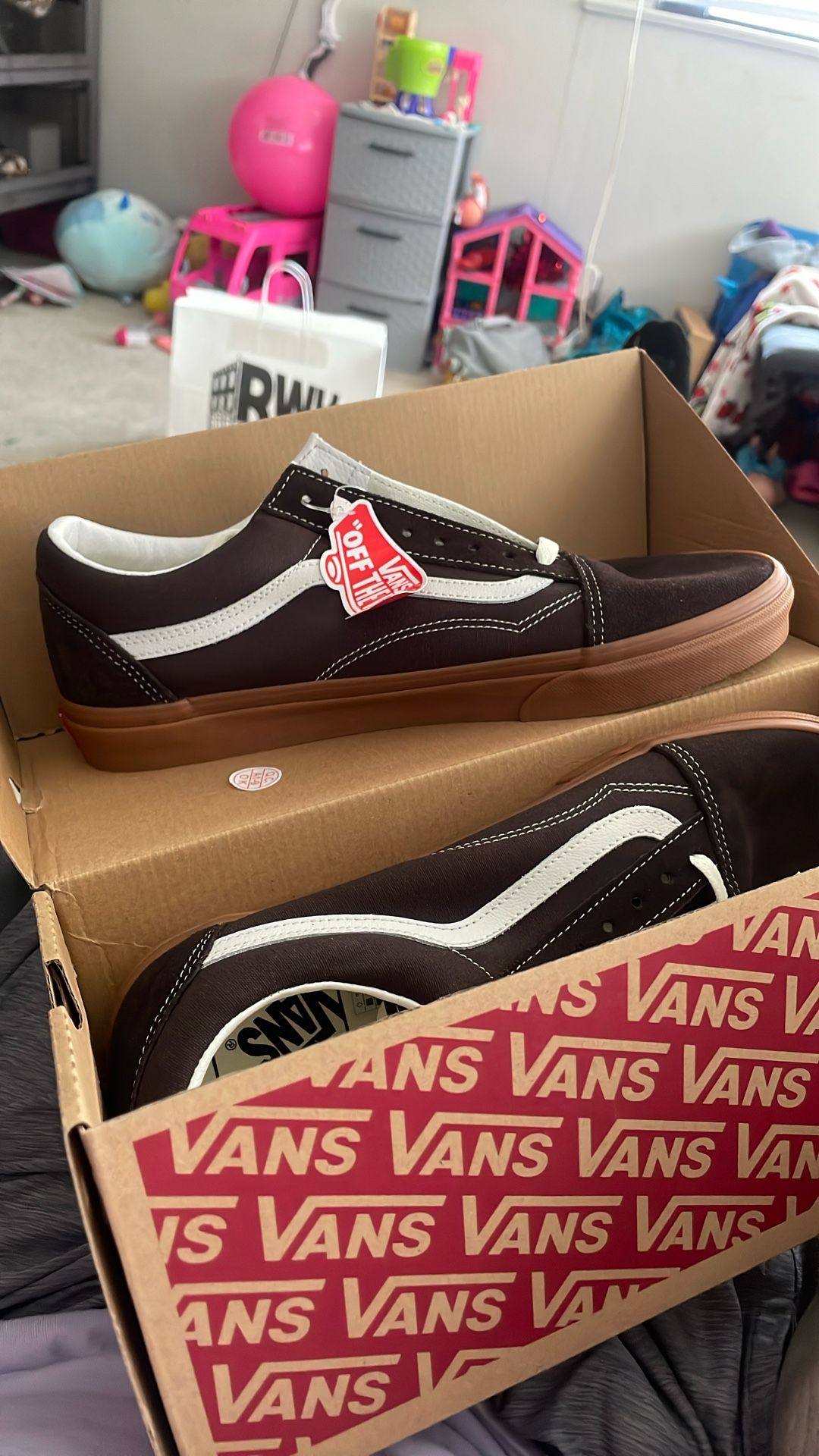 Size 12 Old Shook Vintage Gum Chocolate. Vans