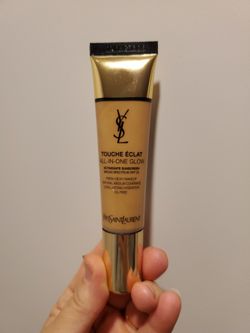 YvesSainLauren Foundation 