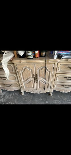 Dresser All Dove Talked 