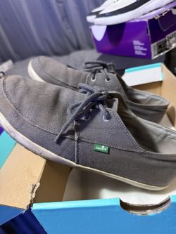 Sanuk Size 9