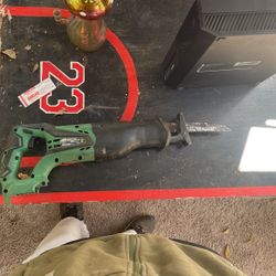 Hitachi Saw 