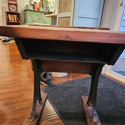 Vintage 1940's end Table 