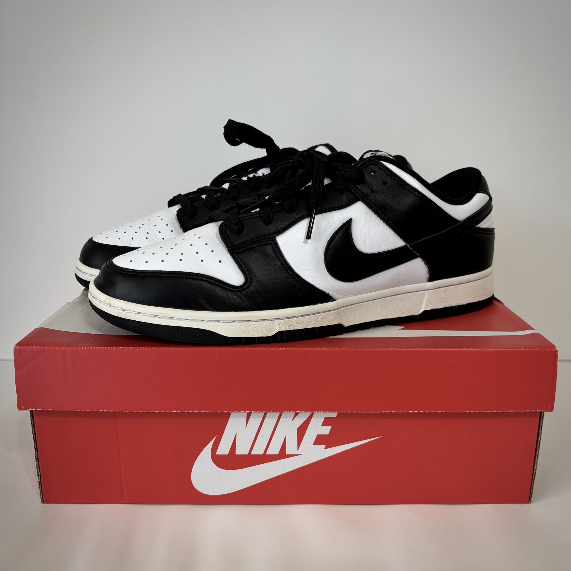 Nike Panda Dunks