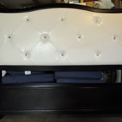 Black And White Bed Frame 