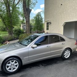 2004 Mercedes-Benz C320 4Matic 