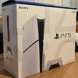 PS5 slim Edition - 2 Controllers 2 Games 