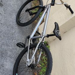 GT BMX 24"