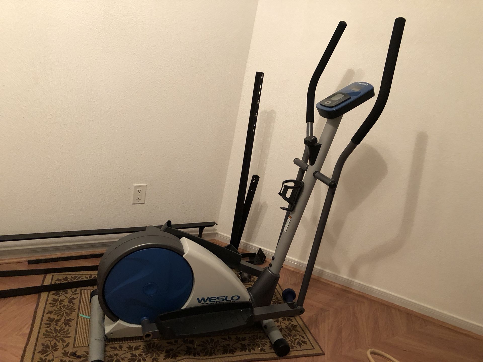 Weslo Momentum G3.8 Electric Elliptical