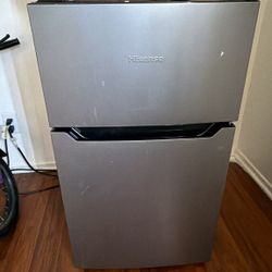 Vendo Nevera Perfecta Para Dormitorio U Oficina 