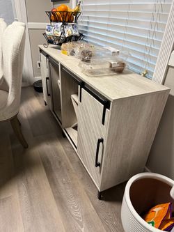 Two piece hutch