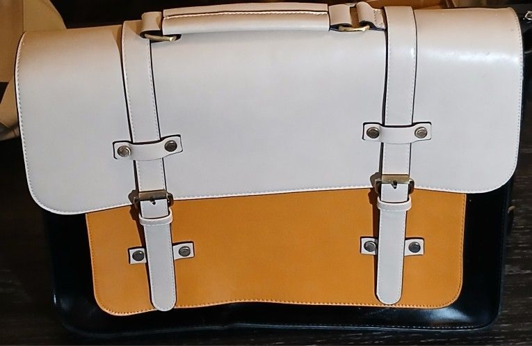 Pre-Loved Ecosusi Briefcase/Backpack Bag $25.