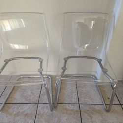 Clear Acrylic Chairs 