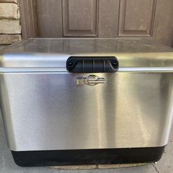 New, Coleman Ice Chest | Reunion 54 Quart Steel Belted Cooler