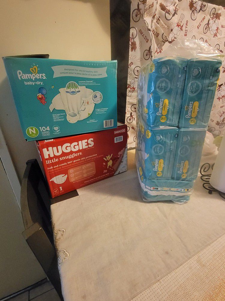 3 Paquetes De Pañales Pampers 