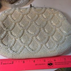 Scalloped Seed Bead Purse