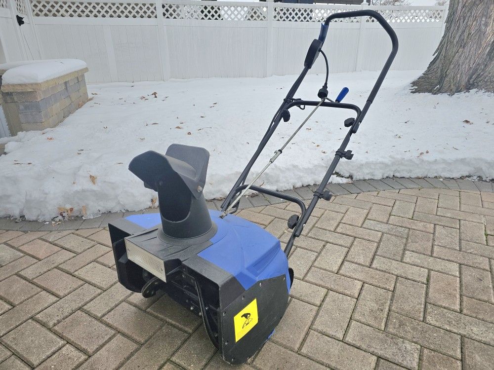Snow Joe 18-inch Electric Snow Blower With Headlight,