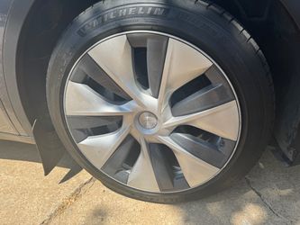 Tesla Model Y 19” Gemini Wheel Covers / Hubcaps – Set of 4