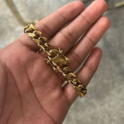 14k Plated Cuban Link Bracelet