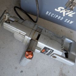 SKIL Corded  sawzall