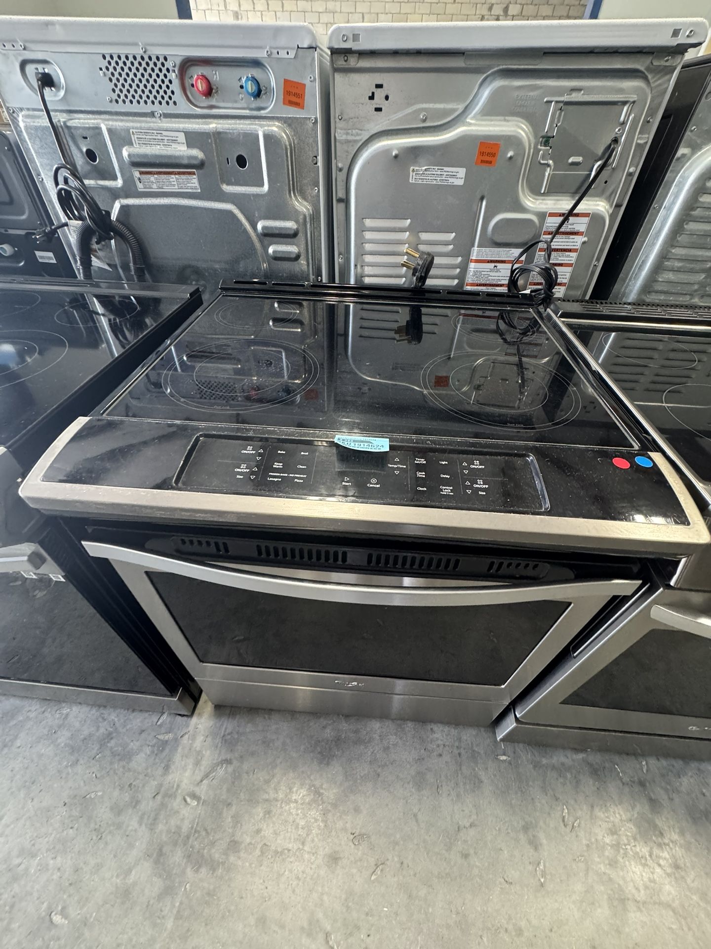 Range Cocina Slide In With Knobs On The Front