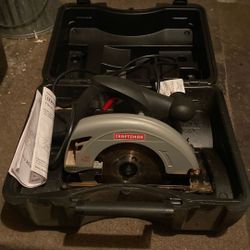 Craftsman 12amp Electric 71/4-in Circular Saw W/ Case