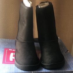 POP women’s Stratton flat heel booties